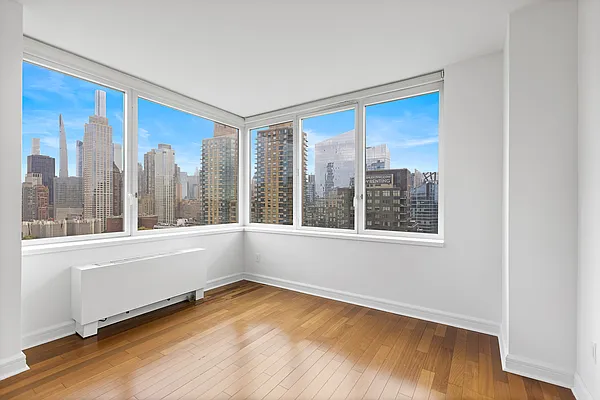 Rented by Nest Seekers International | media 16
