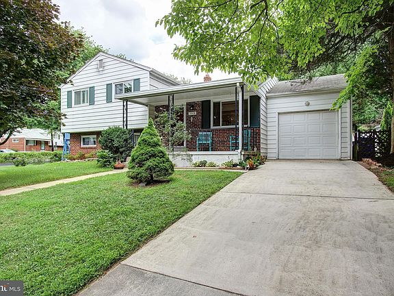 2nd image of 3504 Astoria Ct