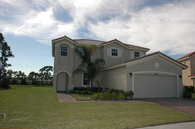 1st image of 7954 SE Heritage Blvd