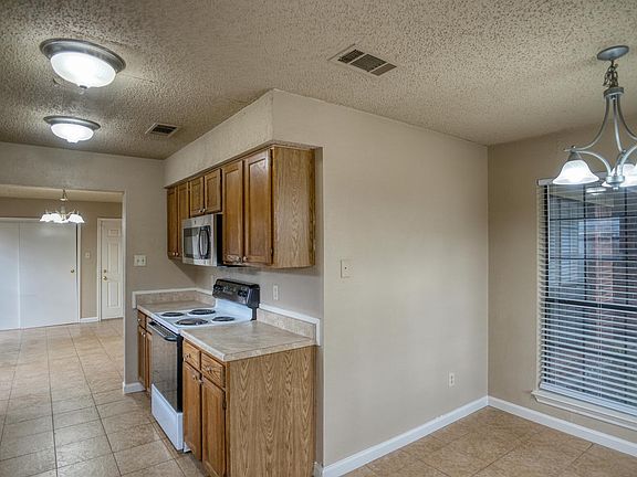 5th image of 908 Ledgemont Dr