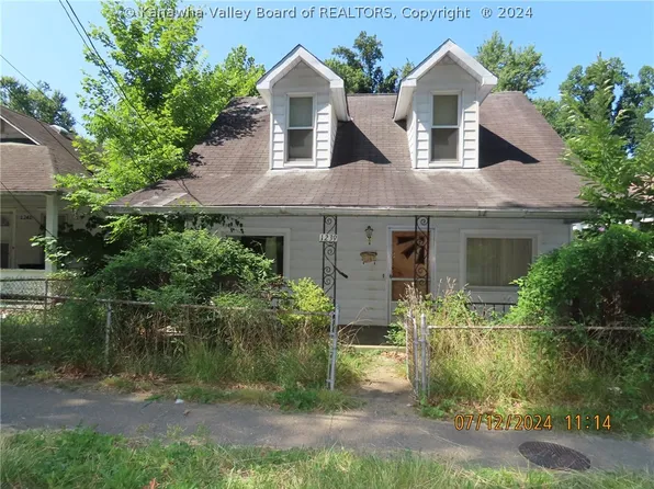 1239 25th St, Huntington, WV 25705