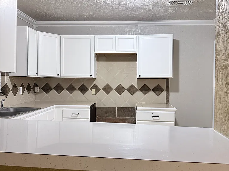 1109 Wedgewood Cir — Photo 8