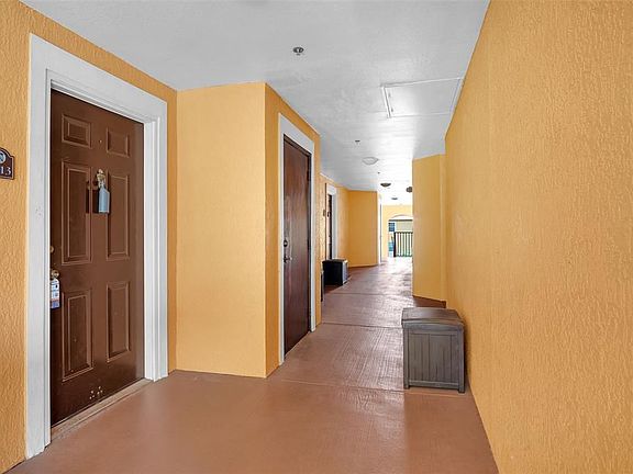 3rd image of 5467 Vineland Rd APT 6313
