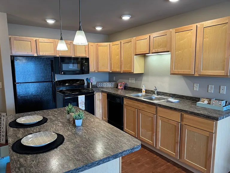 Aspen Trail Apartments — Photo 81