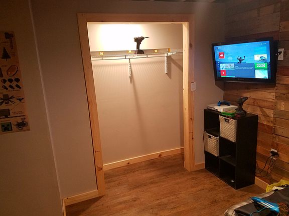 2nd image of 401 Orchard Ct