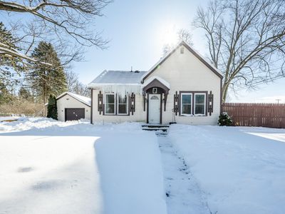 216 Elmwood St, Hartford, MI, 49057