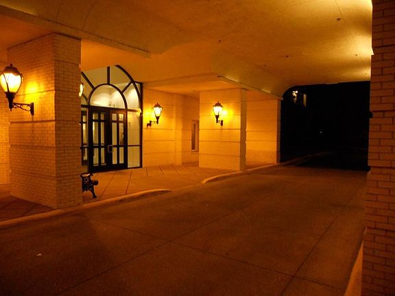 3rd image of 100 Marina Dr APT 401