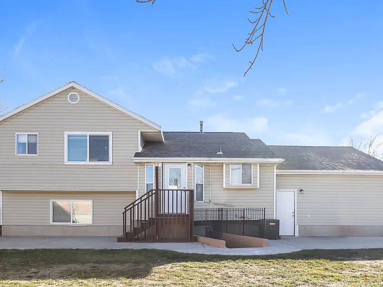8492 S Merrick Ct — Photo 19