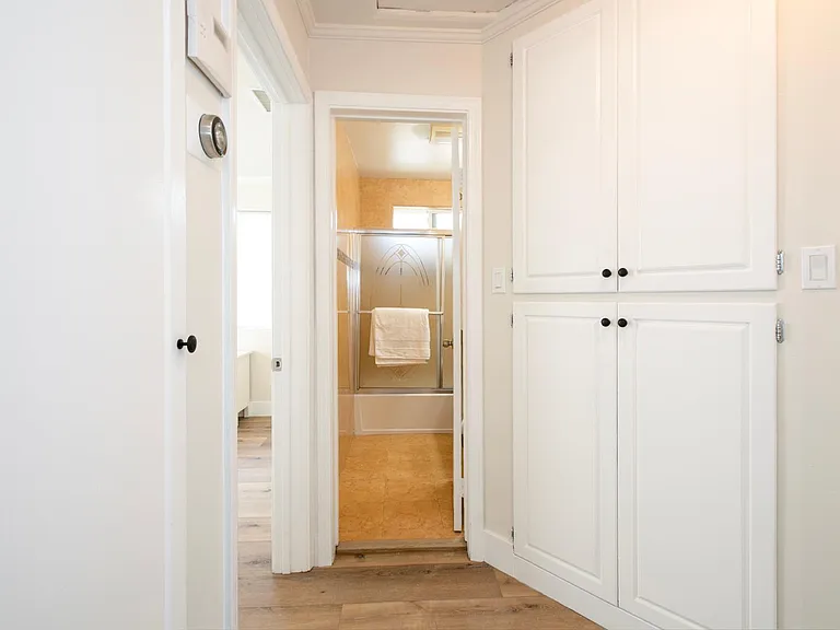 8437 Quartz Ave — Photo 3