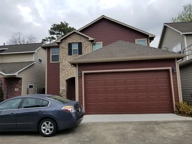 Front house view 2