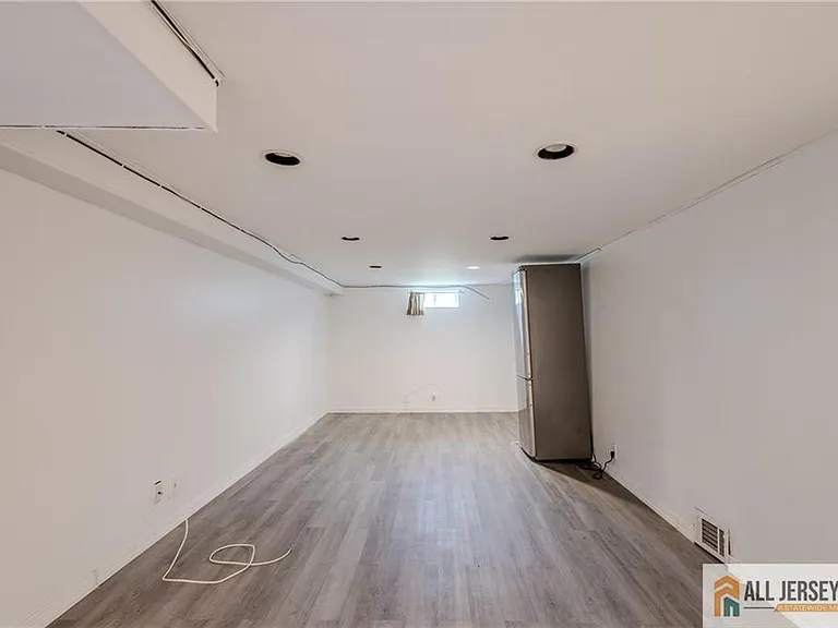 9 Haven Ter — Photo 18