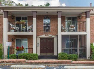 1004 Forest Park Rd, Louisville, KY 40223