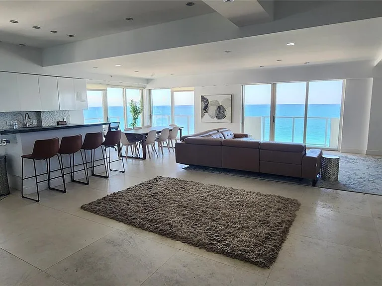9499 Collins Ave #Penthouse 02 — Photo 10