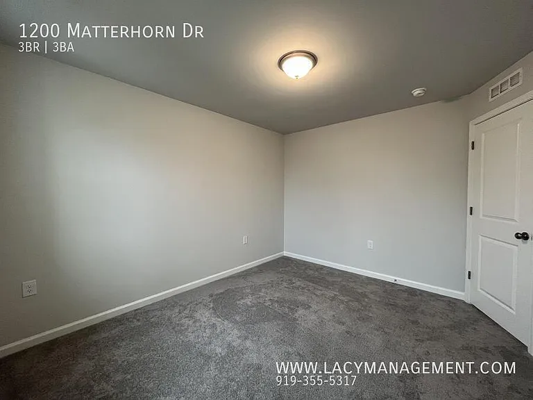 1200 Matterhorn Dr — Photo 18