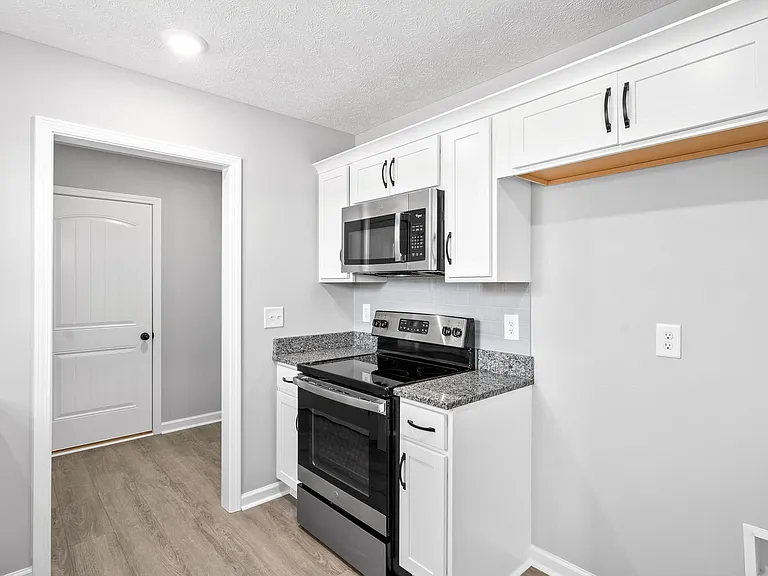 829 Southside Rd — Photo 15