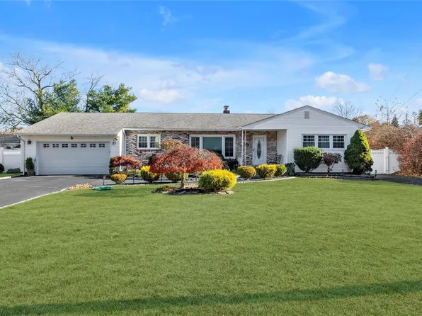 63 Bayview Avenue, East Patchogue, NY 11772