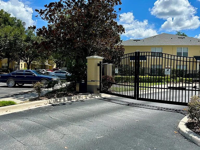 218 Draw Bridge Ln — Photo 4