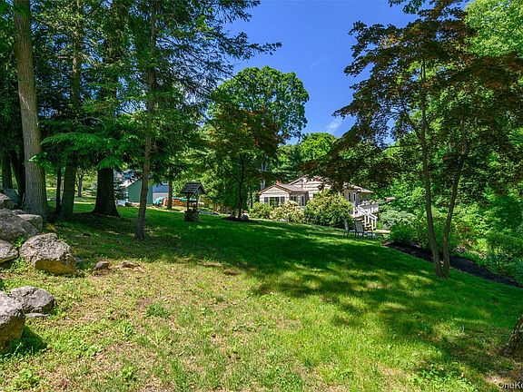 2nd image of 34 Dick Finn New Fairfield CT Road