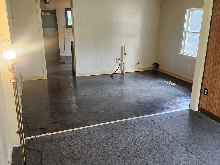 550 Pearl Ave — Photo 5