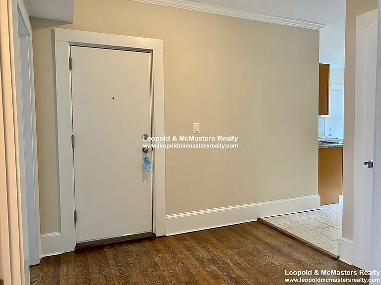 18 Short St #5 — Photo 7