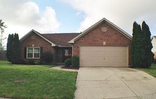 3rd image of 8677 Deer Chase Dr