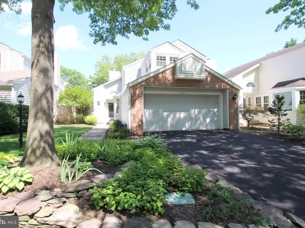 7534 Cross Gate Ln, Alexandria, VA 22315