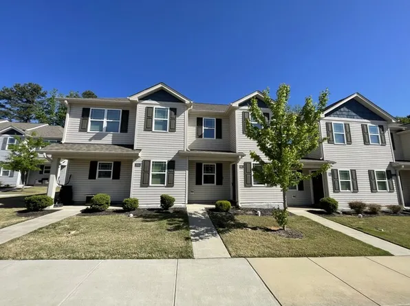 2062 Wiggins Village Dr, Youngsville, NC 27596