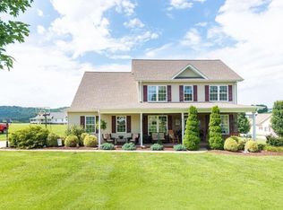 19423 Snaffle Bit Ln, Bristol, VA 24202