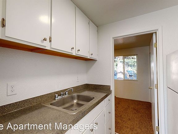 3rd image of 1102 Olympia Ave NE #9