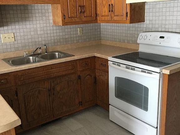 5th image of 2952 Sorenson Dr