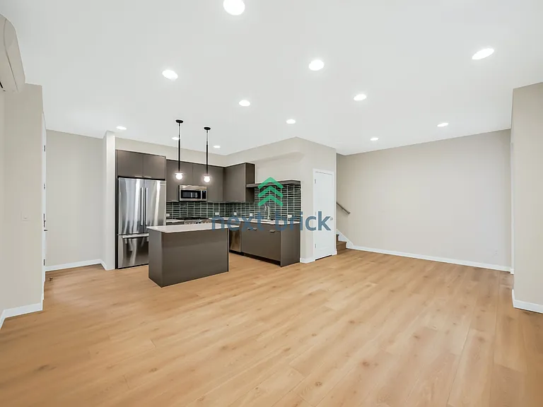 8037 Mary Ave NW #C — Photo 4