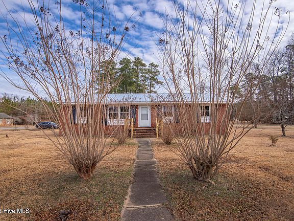 2nd image of 241 Cooke Circle