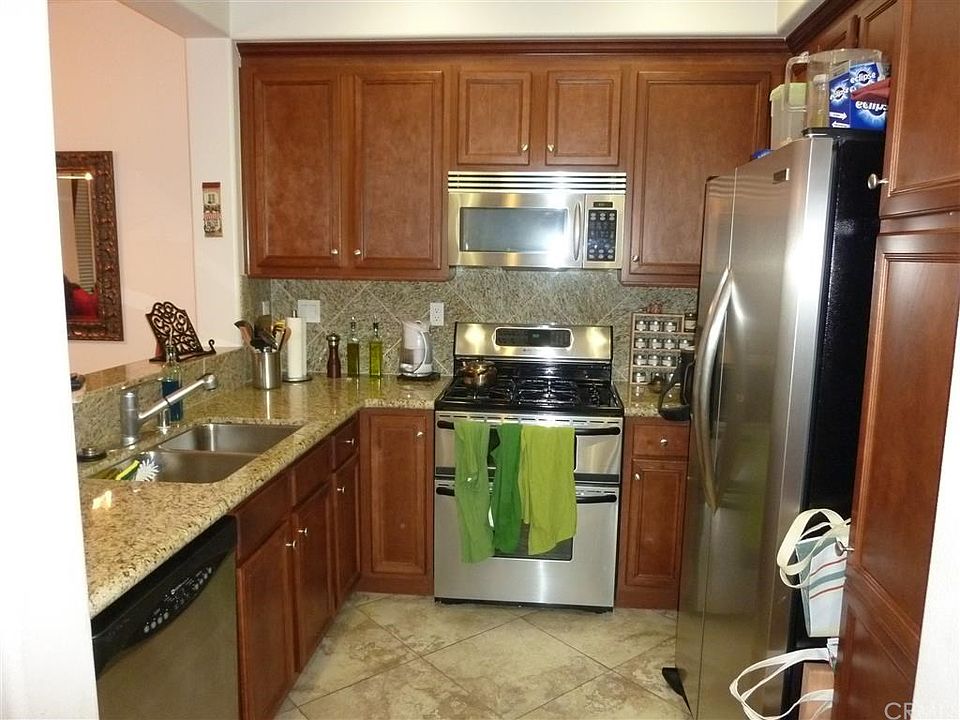 2nd image of 112 Hinterland Way