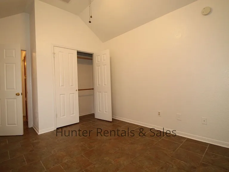 1012 Windy Hill Rd — Photo 25