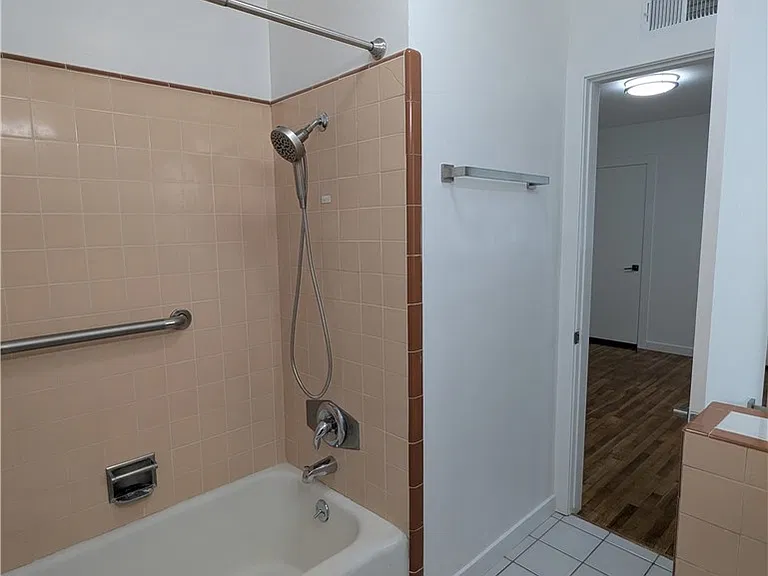6829 McLennan Ave — Photo 30
