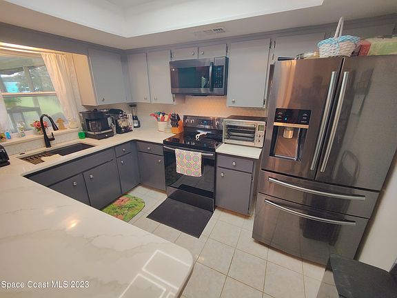 5th image of 4050 Bayberry Dr