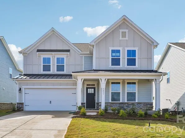 4231 Round Table Dr, Gastonia, NC 28056