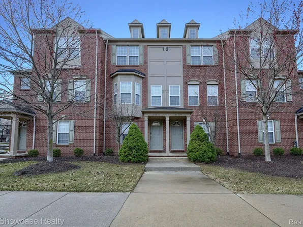 44707 Gwinnett Loop #1, Novi, MI 48377