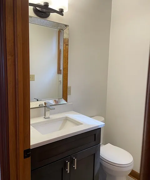 74 W Hubbard Ave — Photo 6