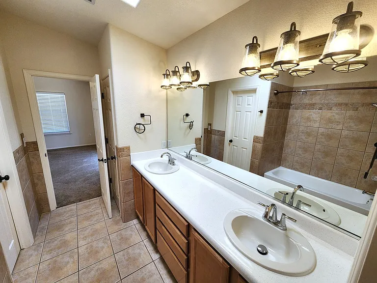 1535 Vajillo Ln — Photo 24
