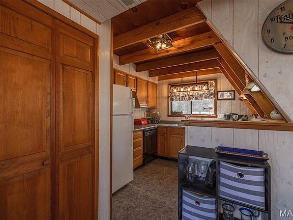 5th image of 1126 Mitten Ridge Dr