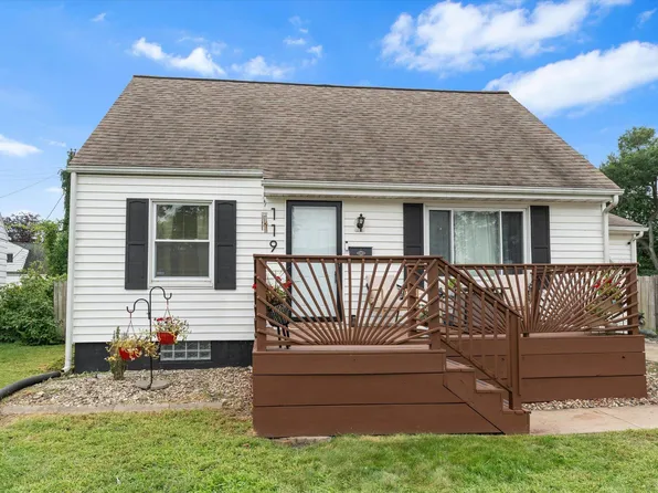119 S Gladstone St, South Bend, IN 46619