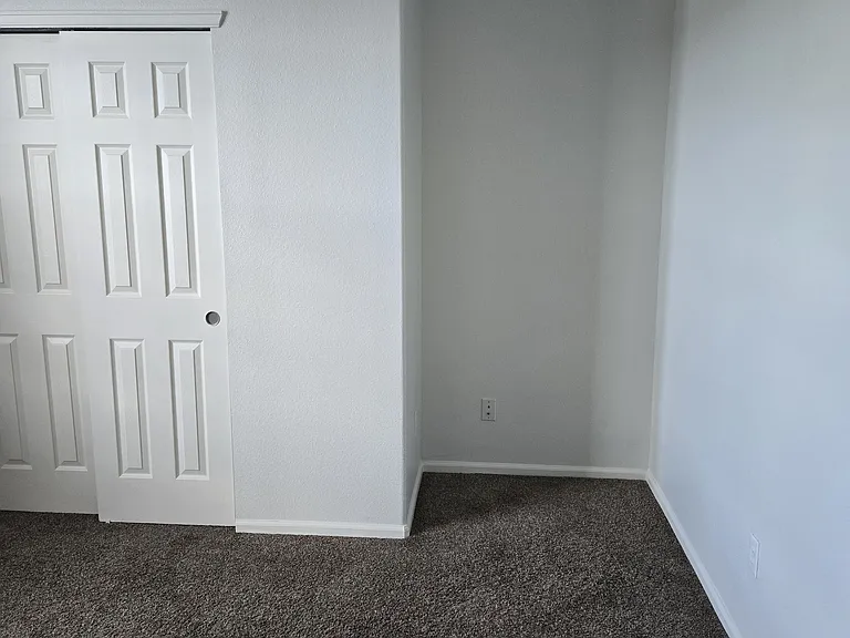 1575 Olympia Cir #205 — Photo 15