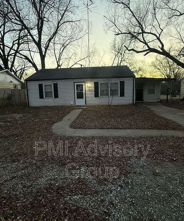 1st image of 3365 SE Girard St