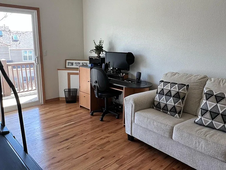 1730 Rockview Cir — Photo 12