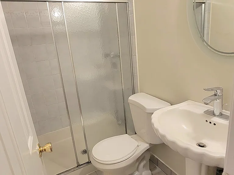 606 Main St #1 — Photo 15