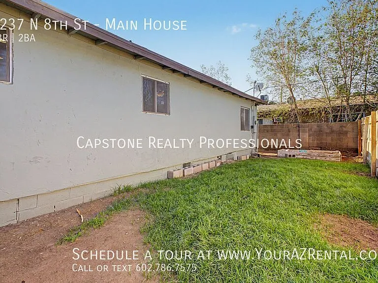 2237 N 8th St #MAIN HOUSE — Photo 24