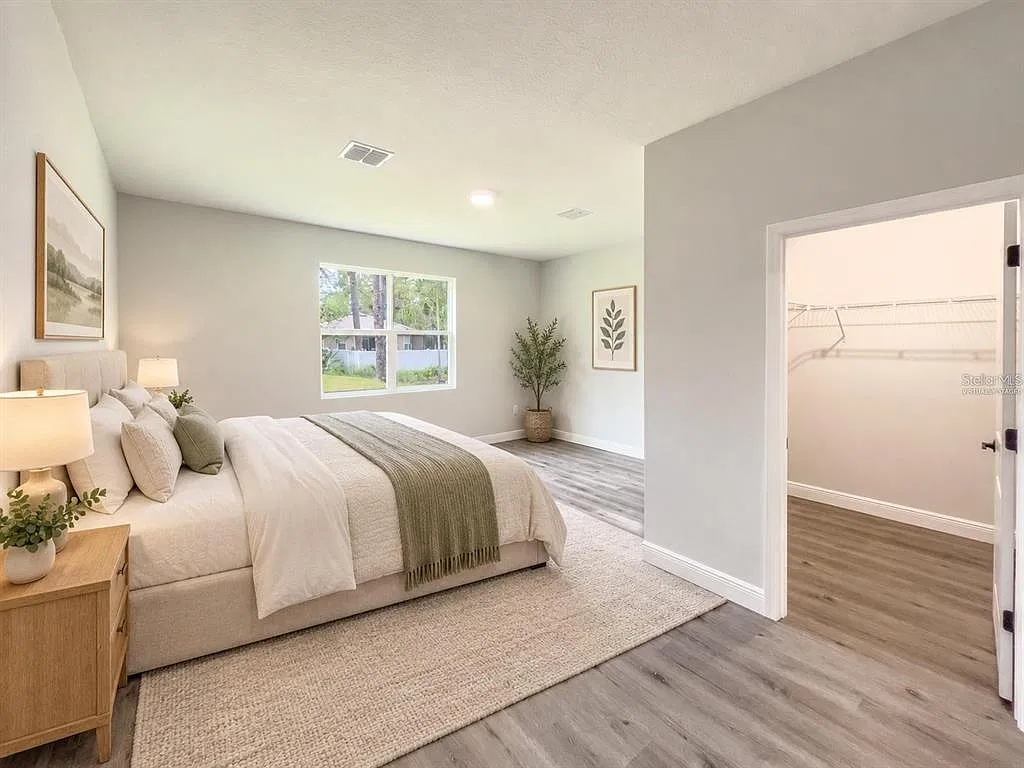 4 bed, 2.0 bath, 1694 sqft, $2,497 — Photo 4