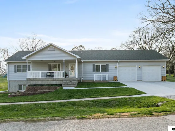 275 Madison St, Bennet, NE 68317