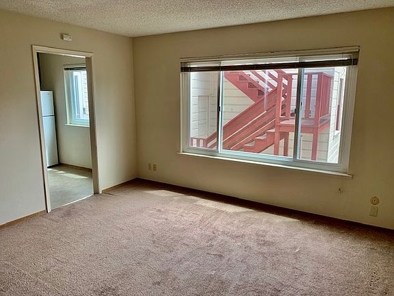 4th image of 1273 11th Ave APT 5